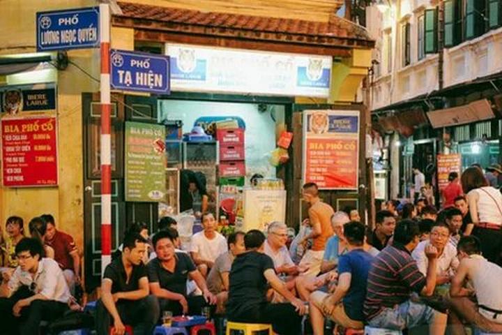 Sự Bùng Nổ Của Video Ngắn và Trí Tuệ Nhân Tạo: Vai Trò Thiết Yếu Của Đào Tạo Kỹ Năng Sáng Tạo Nội Dung